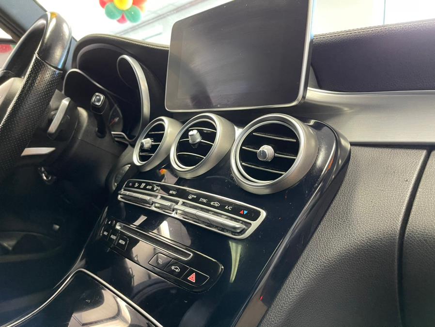 Used Mercedes-Benz C-Class 4dr Sdn C 400 4MATIC 2015 | 5 Towns Drive. Inwood, New York Used Mercedes-Benz C-Class 4dr Sdn C 400 4MATIC 2015 | 5 Towns Drive. Inwood, New York