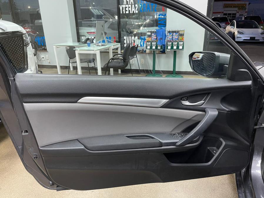 Used Honda Civic Coupe 2dr CVT LX 2016 | 5 Towns Drive. Inwood, New York Used Honda Civic Coupe 2dr CVT LX 2016 | 5 Towns Drive. Inwood, New York