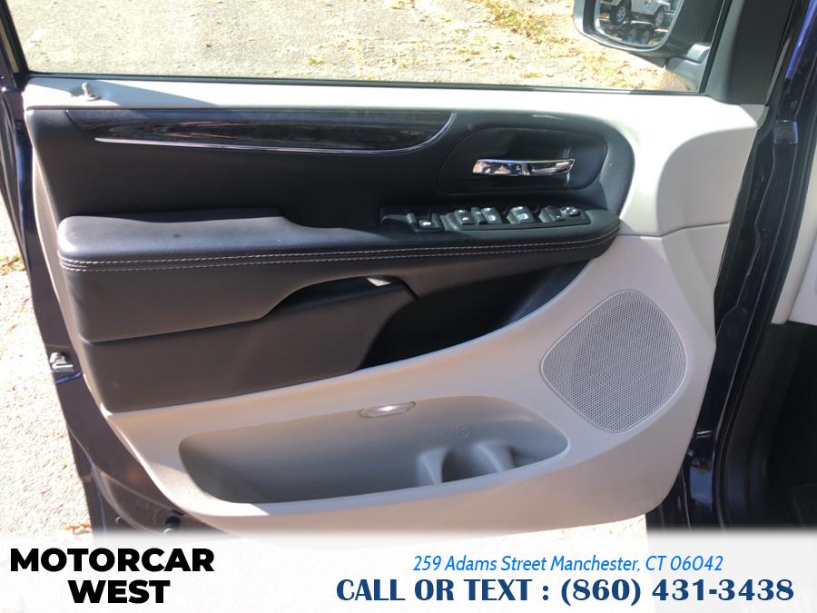 2015 Chrysler Town & Country 4dr Wgn Touring, available for sale in Manchester, Connecticut | Motorcar West. Manchester, Connecticut 2015 Chrysler Town & Country 4dr Wgn Touring, available for sale in Manchester, Connecticut | Motorcar West. Manchester, Connecticut