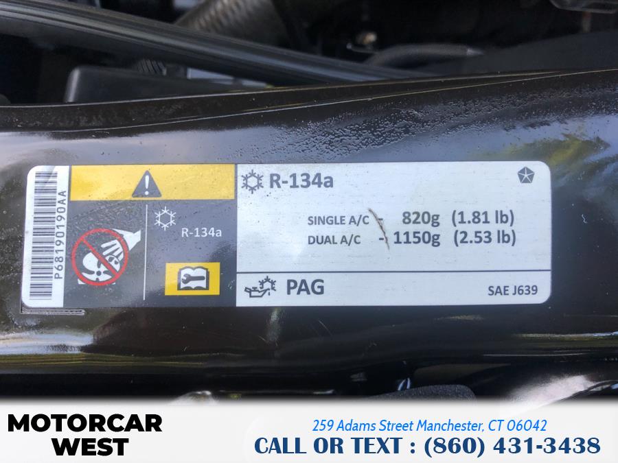 2015 Chrysler Town & Country 4dr Wgn Touring, available for sale in Manchester, Connecticut | Motorcar West. Manchester, Connecticut 2015 Chrysler Town & Country 4dr Wgn Touring, available for sale in Manchester, Connecticut | Motorcar West. Manchester, Connecticut