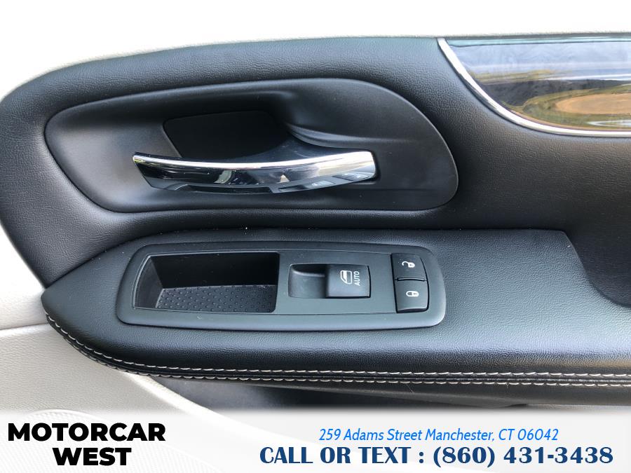 2015 Chrysler Town & Country 4dr Wgn Touring, available for sale in Manchester, Connecticut | Motorcar West. Manchester, Connecticut 2015 Chrysler Town & Country 4dr Wgn Touring, available for sale in Manchester, Connecticut | Motorcar West. Manchester, Connecticut