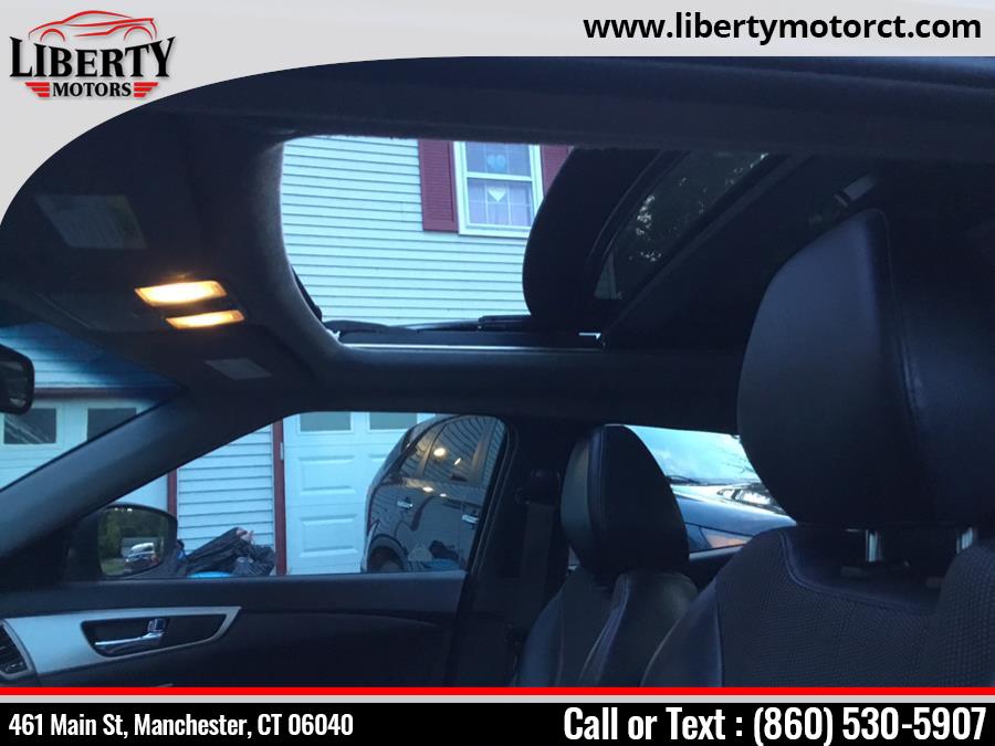 Used Hyundai Veloster 3dr Cpe Auto w/Black Int 2014 | Liberty Motors. Manchester, Connecticut Used Hyundai Veloster 3dr Cpe Auto w/Black Int 2014 | Liberty Motors. Manchester, Connecticut