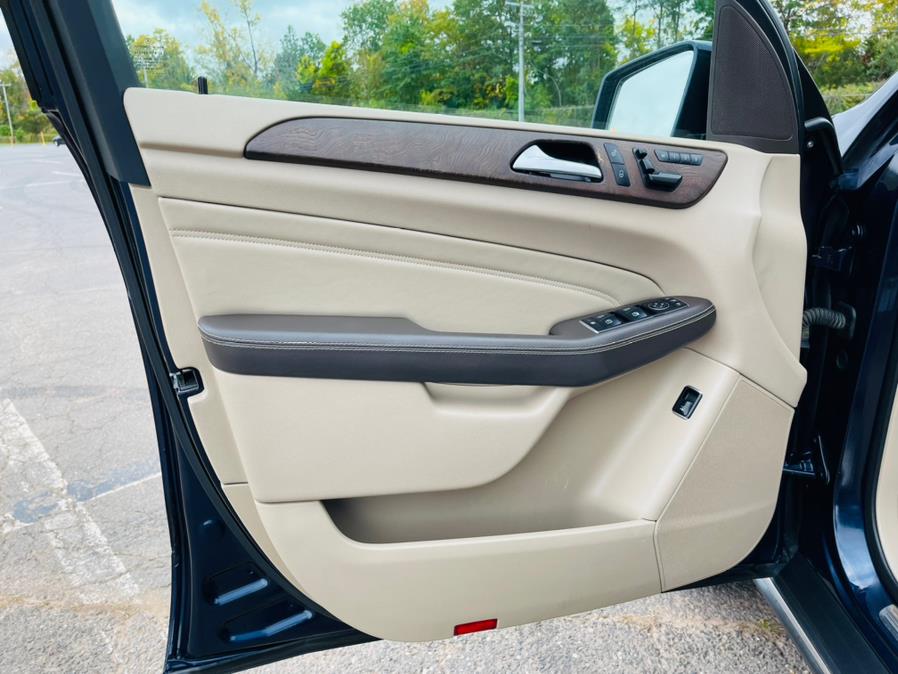2015 Mercedes-Benz M-Class RWD 4dr ML 350, available for sale in New Britain, Connecticut | Supreme Automotive. New Britain, Connecticut 2015 Mercedes-Benz M-Class RWD 4dr ML 350, available for sale in New Britain, Connecticut | Supreme Automotive. New Britain, Connecticut