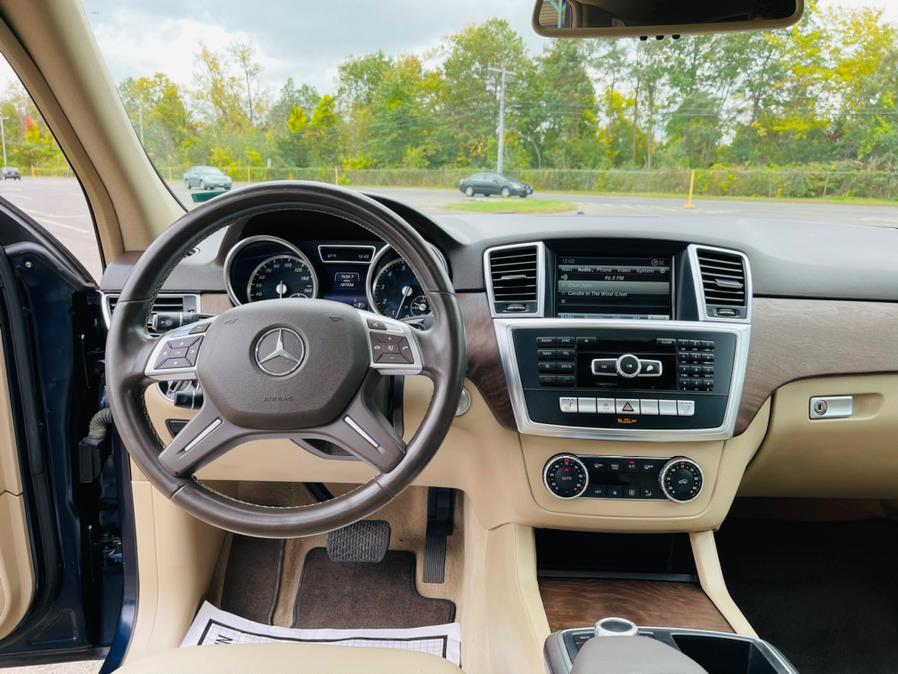 2015 Mercedes-Benz M-Class RWD 4dr ML 350, available for sale in New Britain, Connecticut | Supreme Automotive. New Britain, Connecticut 2015 Mercedes-Benz M-Class RWD 4dr ML 350, available for sale in New Britain, Connecticut | Supreme Automotive. New Britain, Connecticut