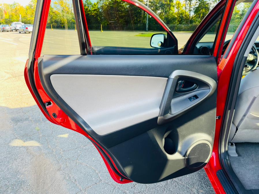 Used Toyota RAV4 4WD 4dr 4-cyl 4-Spd AT 2009 | Supreme Automotive. New Britain, Connecticut Used Toyota RAV4 4WD 4dr 4-cyl 4-Spd AT 2009 | Supreme Automotive. New Britain, Connecticut