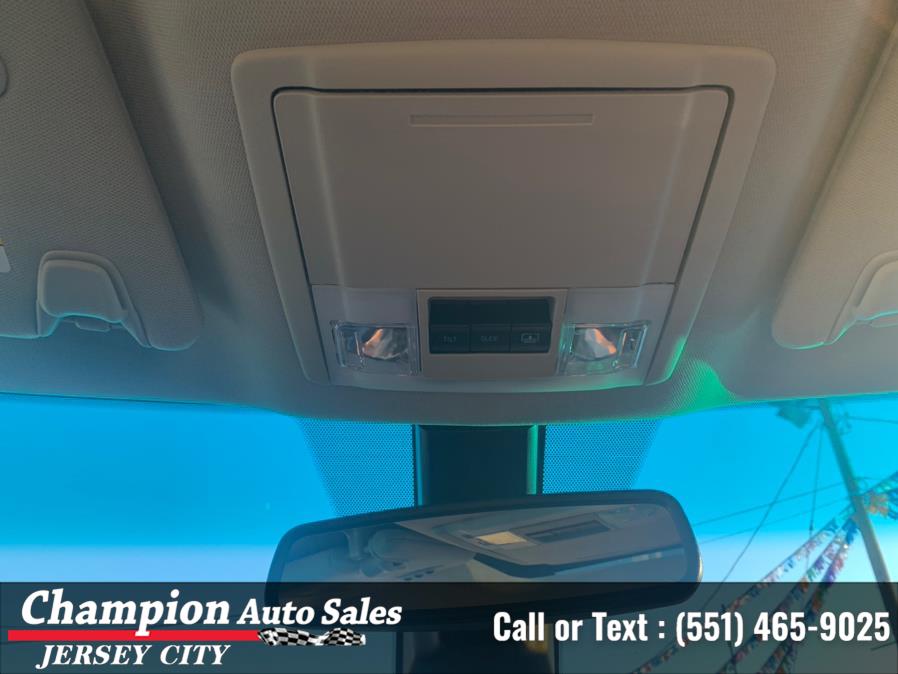 Used Ford Explorer 4WD 4dr Platinum 2016 | Champion Auto Sales of JC. Jersey City, New Jersey Used Ford Explorer 4WD 4dr Platinum 2016 | Champion Auto Sales of JC. Jersey City, New Jersey