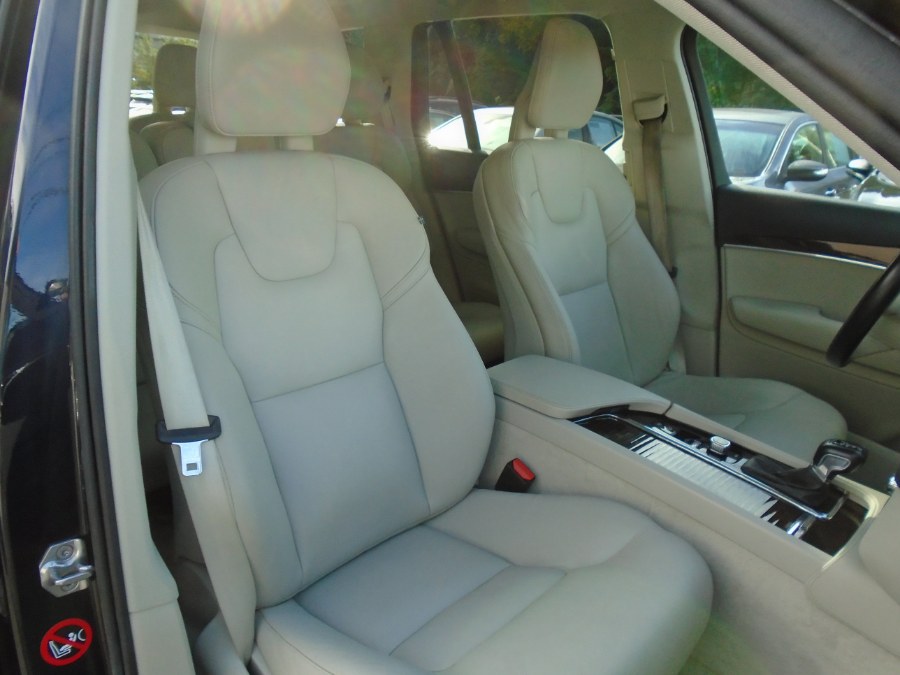 2016 Volvo XC90 AWD 4dr T6 Momentum, available for sale in Waterbury, Connecticut | Jim Juliani Motors. Waterbury, Connecticut 2016 Volvo XC90 AWD 4dr T6 Momentum, available for sale in Waterbury, Connecticut | Jim Juliani Motors. Waterbury, Connecticut