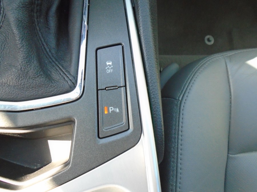 2010 Cadillac SRX AWD 4dr Performance Collection, available for sale in Waterbury, Connecticut | Jim Juliani Motors. Waterbury, Connecticut 2010 Cadillac SRX AWD 4dr Performance Collection, available for sale in Waterbury, Connecticut | Jim Juliani Motors. Waterbury, Connecticut