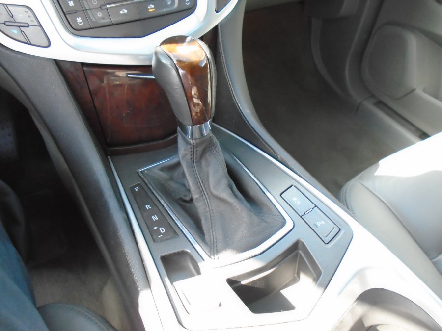 2010 Cadillac SRX AWD 4dr Performance Collection, available for sale in Waterbury, Connecticut | Jim Juliani Motors. Waterbury, Connecticut 2010 Cadillac SRX AWD 4dr Performance Collection, available for sale in Waterbury, Connecticut | Jim Juliani Motors. Waterbury, Connecticut