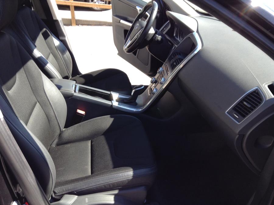 Used Volvo XC60 T5 FWD 2017 | Eurocars Plus. Groton, Connecticut Used Volvo XC60 T5 FWD 2017 | Eurocars Plus. Groton, Connecticut