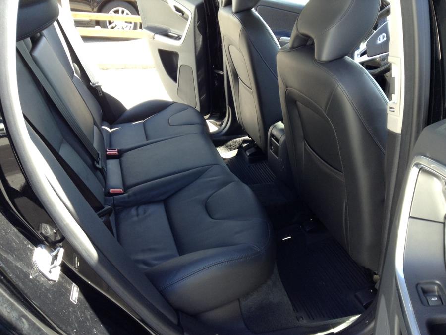 Used Volvo XC60 AWD 4dr T5 Premier 2016 | Eurocars Plus. Groton, Connecticut Used Volvo XC60 AWD 4dr T5 Premier 2016 | Eurocars Plus. Groton, Connecticut