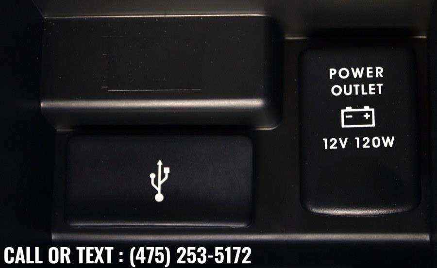 Used Mitsubishi Outlander SE S-AWC 2018 | Highline Car Connection. Waterbury, Connecticut Used Mitsubishi Outlander SE S-AWC 2018 | Highline Car Connection. Waterbury, Connecticut