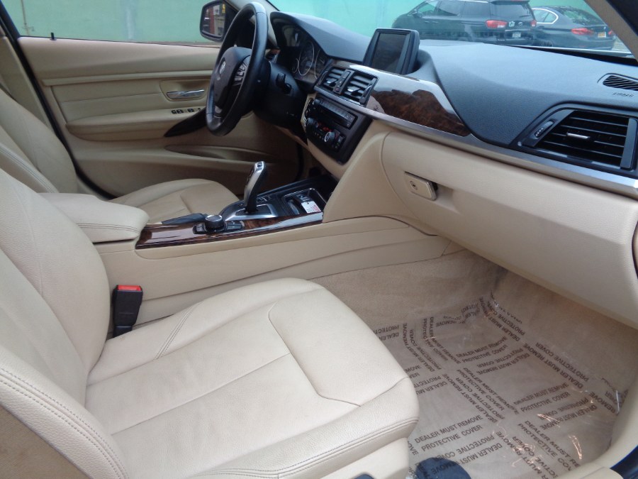 2014 BMW 3 Series 4dr Sdn 320i xDrive AWD, available for sale in Valley Stream, New York | NY Auto Traders. Valley Stream, New York 2014 BMW 3 Series 4dr Sdn 320i xDrive AWD, available for sale in Valley Stream, New York | NY Auto Traders. Valley Stream, New York