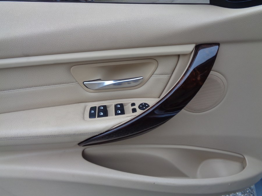 2014 BMW 3 Series 4dr Sdn 320i xDrive AWD, available for sale in Valley Stream, New York | NY Auto Traders. Valley Stream, New York 2014 BMW 3 Series 4dr Sdn 320i xDrive AWD, available for sale in Valley Stream, New York | NY Auto Traders. Valley Stream, New York