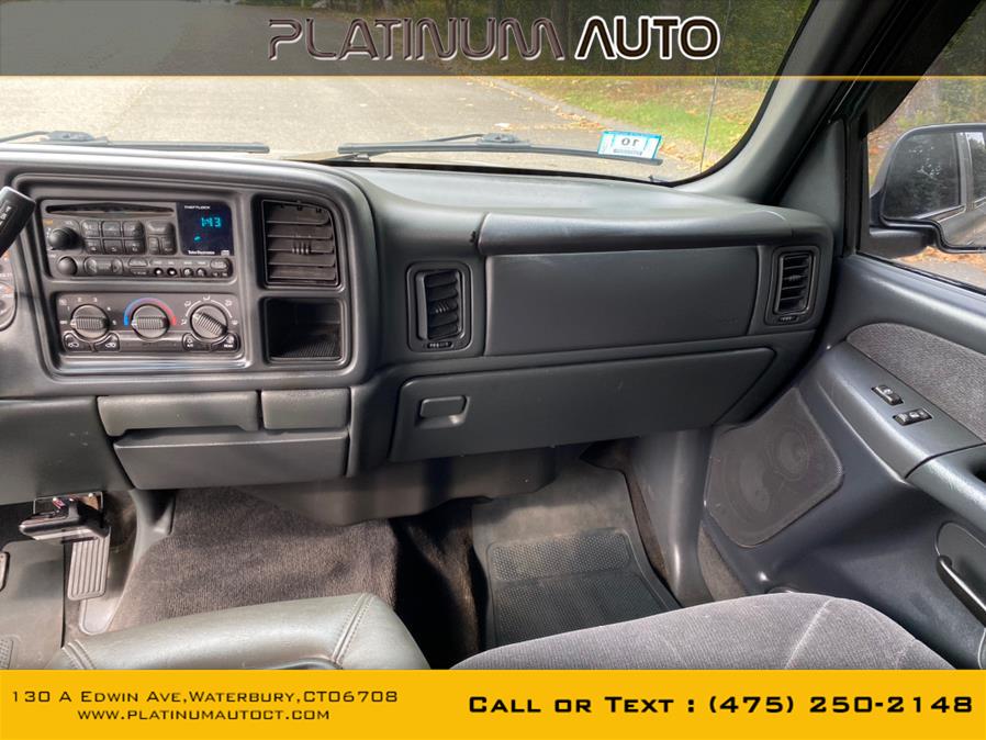 2002 GMC Sierra 2500HD Crew Cab 153" WB 4WD SLE, available for sale in Waterbury, Connecticut | Platinum Auto Care. Waterbury, Connecticut 2002 GMC Sierra 2500HD Crew Cab 153" WB 4WD SLE, available for sale in Waterbury, Connecticut | Platinum Auto Care. Waterbury, Connecticut