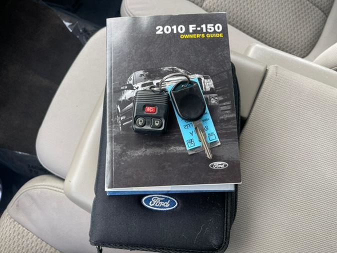 2010 Ford F-150 XLT 4WD Super Crew 5.4 V8, available for sale in East Windsor, Connecticut | Toro Auto. East Windsor, Connecticut 2010 Ford F-150 XLT 4WD Super Crew 5.4 V8, available for sale in East Windsor, Connecticut | Toro Auto. East Windsor, Connecticut