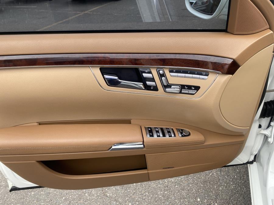 Used Mercedes-Benz S-Class 4dr Sdn 5.5L V8 4MATIC 2007 | Victoria Preowned Autos Inc. Little Ferry, New Jersey Used Mercedes-Benz S-Class 4dr Sdn 5.5L V8 4MATIC 2007 | Victoria Preowned Autos Inc. Little Ferry, New Jersey