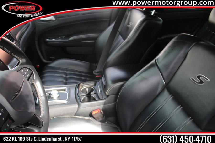 Used Chrysler 300 4dr Sdn 300S AWD 2016 | Power Motor Group. Lindenhurst, New York Used Chrysler 300 4dr Sdn 300S AWD 2016 | Power Motor Group. Lindenhurst, New York