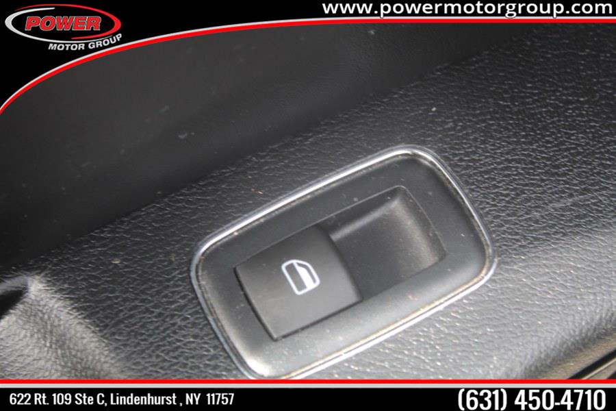Used Chrysler 300 4dr Sdn 300S AWD 2016 | Power Motor Group. Lindenhurst, New York Used Chrysler 300 4dr Sdn 300S AWD 2016 | Power Motor Group. Lindenhurst, New York