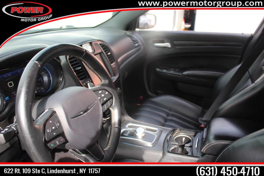 Used Chrysler 300 4dr Sdn 300S AWD 2016 | Power Motor Group. Lindenhurst, New York Used Chrysler 300 4dr Sdn 300S AWD 2016 | Power Motor Group. Lindenhurst, New York
