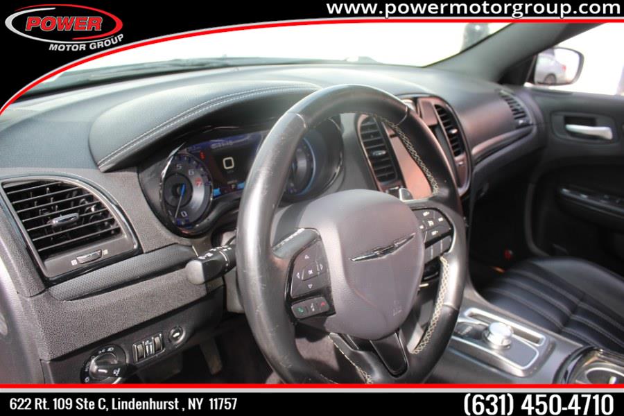 Used Chrysler 300 4dr Sdn 300S AWD 2016 | Power Motor Group. Lindenhurst, New York Used Chrysler 300 4dr Sdn 300S AWD 2016 | Power Motor Group. Lindenhurst, New York