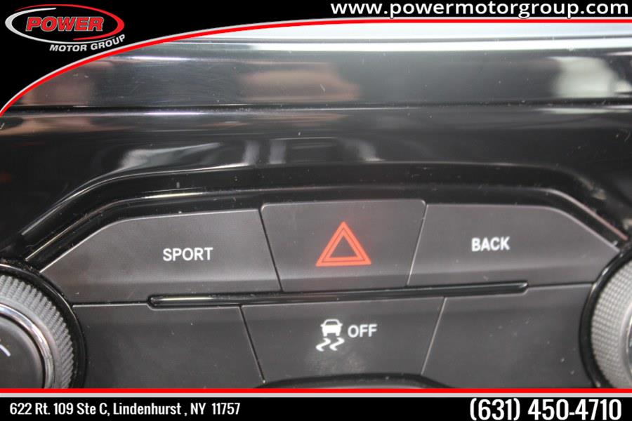 Used Chrysler 300 4dr Sdn 300S AWD 2016 | Power Motor Group. Lindenhurst, New York Used Chrysler 300 4dr Sdn 300S AWD 2016 | Power Motor Group. Lindenhurst, New York