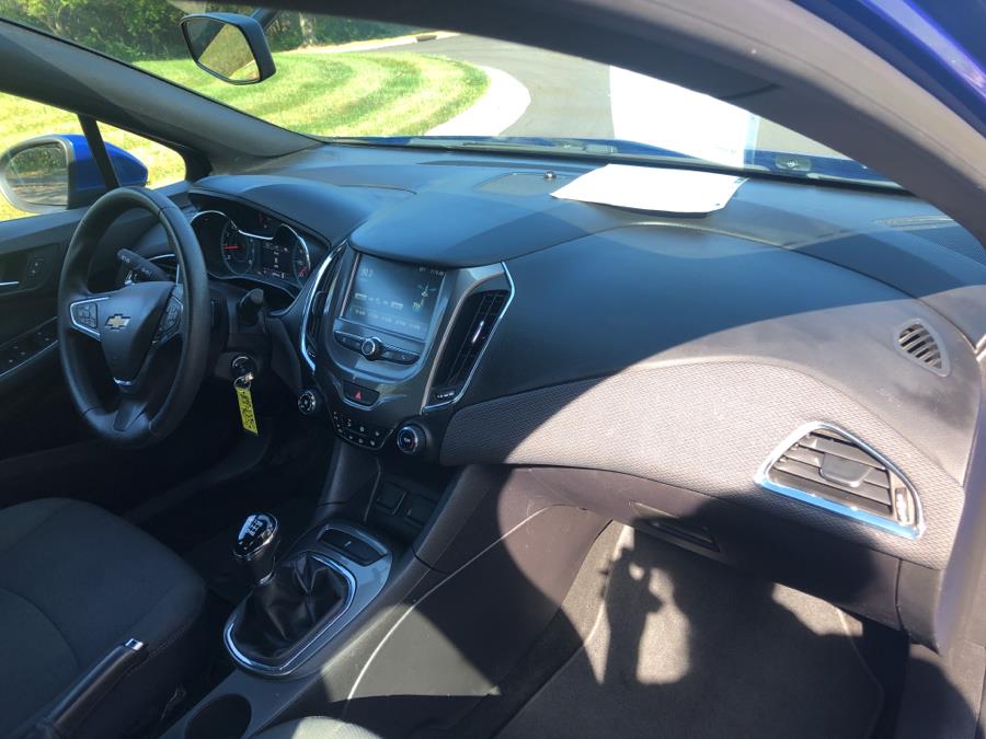 Used Chevrolet Cruze 4dr Sdn 1.4L LT w/1SC 2017 | Wholesale Direct Motors. Beavercreek, Ohio Used Chevrolet Cruze 4dr Sdn 1.4L LT w/1SC 2017 | Wholesale Direct Motors. Beavercreek, Ohio