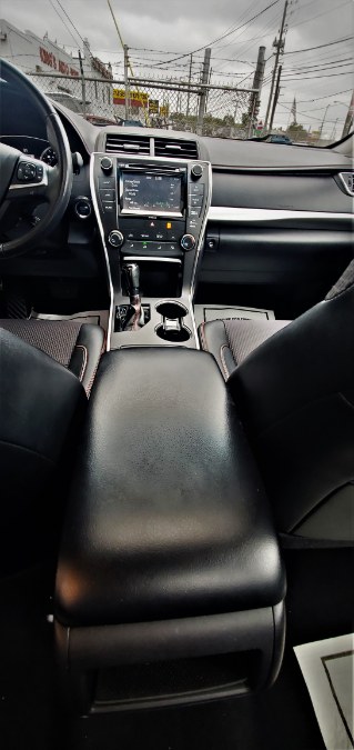 2016 Toyota Camry 4dr Sdn I4 Auto SE (Natl), available for sale in Temple Hills, Maryland | Temple Hills Used Car. Temple Hills, Maryland 2016 Toyota Camry 4dr Sdn I4 Auto SE (Natl), available for sale in Temple Hills, Maryland | Temple Hills Used Car. Temple Hills, Maryland