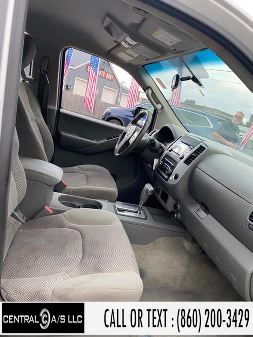 2014 Nissan Frontier 4WD Crew Cab SWB Auto SV, available for sale in East Windsor, Connecticut | Central A/S LLC. East Windsor, Connecticut 2014 Nissan Frontier 4WD Crew Cab SWB Auto SV, available for sale in East Windsor, Connecticut | Central A/S LLC. East Windsor, Connecticut