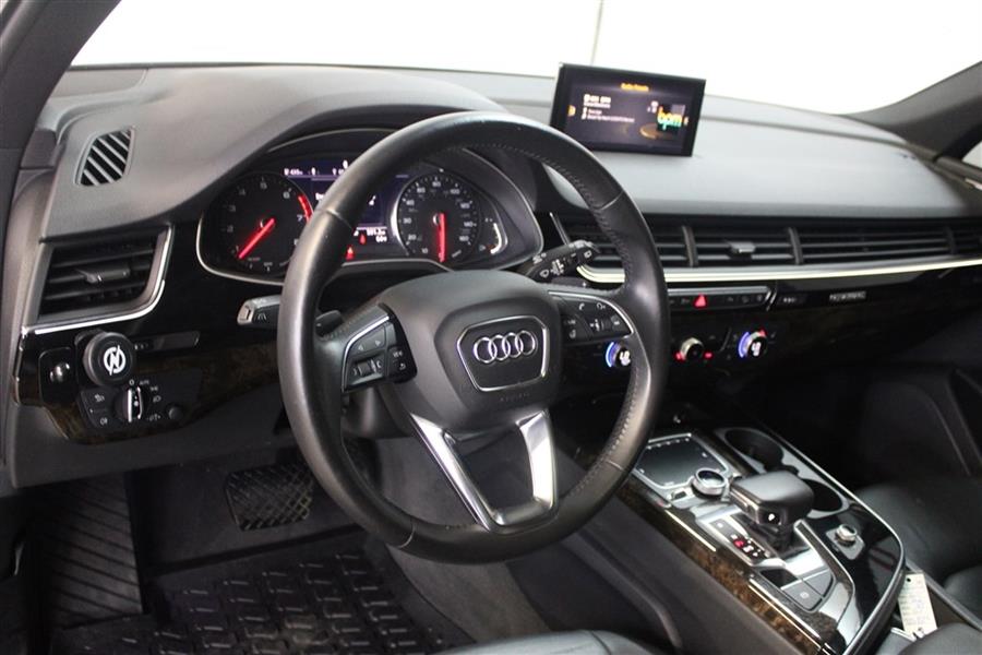 Used Audi Q7 PREMIUM PLUS 2017 | Fast Track Motors. Paterson, New Jersey Used Audi Q7 PREMIUM PLUS 2017 | Fast Track Motors. Paterson, New Jersey
