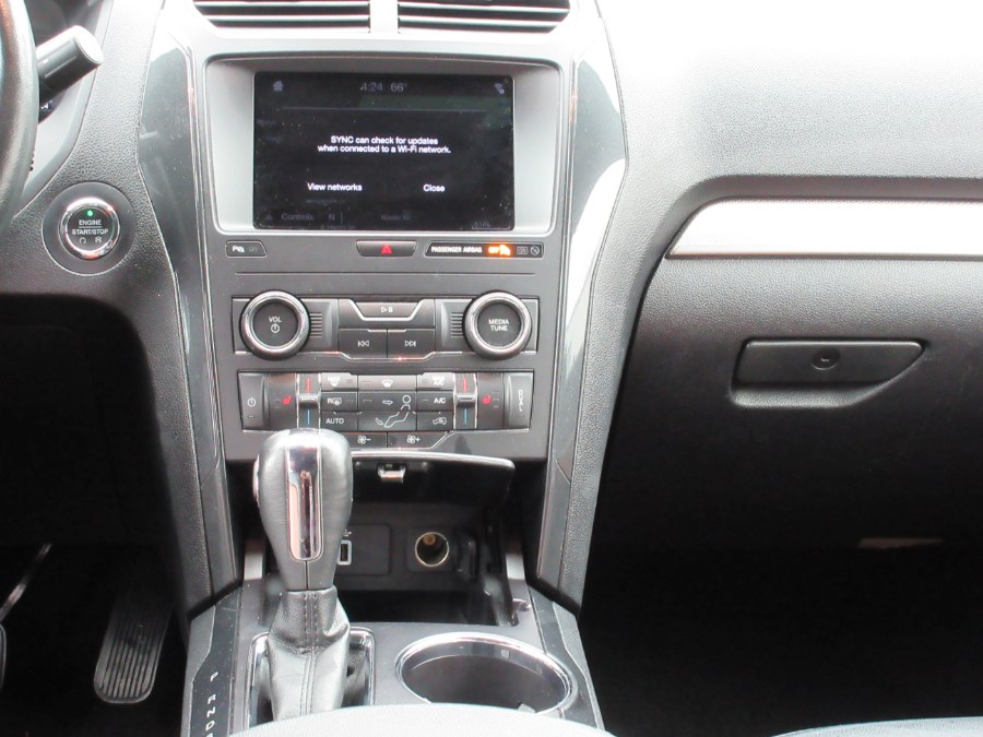 2019 Ford Explorer XLT 4WD, available for sale in Linden, New Jersey | Route 27 Auto Mall. Linden, New Jersey 2019 Ford Explorer XLT 4WD, available for sale in Linden, New Jersey | Route 27 Auto Mall. Linden, New Jersey