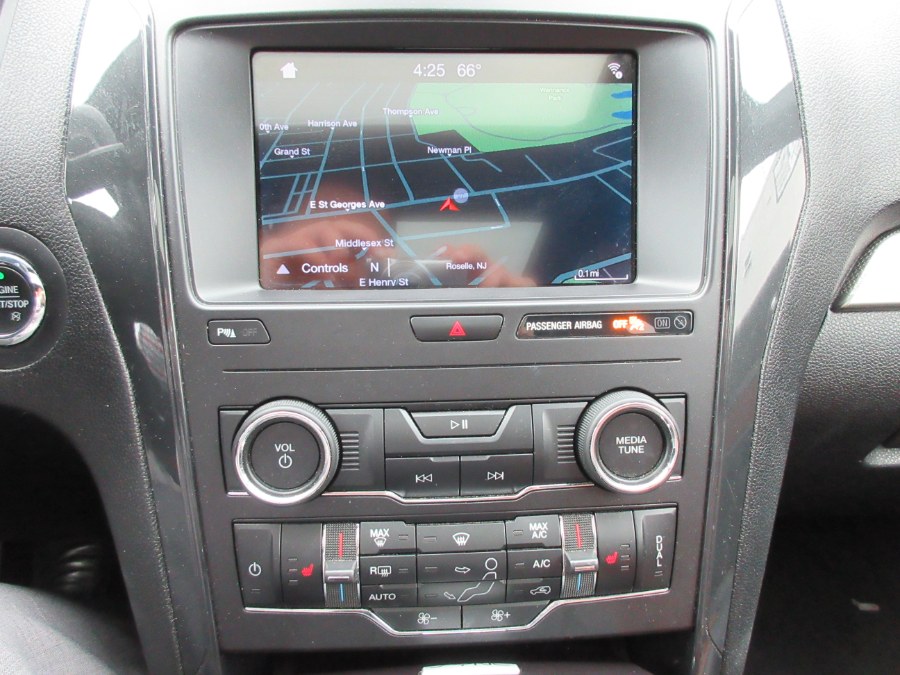 2019 Ford Explorer XLT 4WD, available for sale in Linden, New Jersey | Route 27 Auto Mall. Linden, New Jersey 2019 Ford Explorer XLT 4WD, available for sale in Linden, New Jersey | Route 27 Auto Mall. Linden, New Jersey