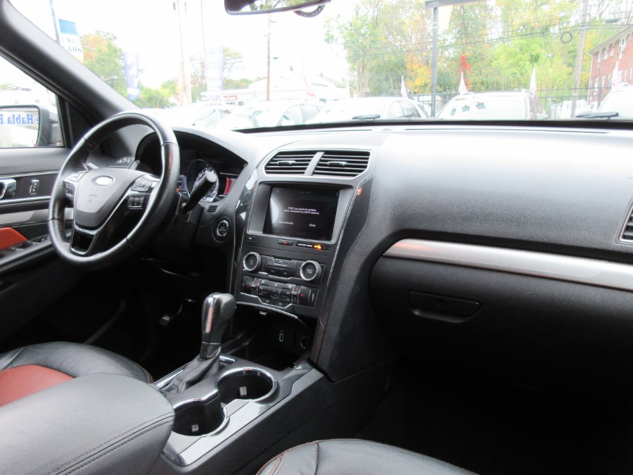 2019 Ford Explorer XLT 4WD, available for sale in Linden, New Jersey | Route 27 Auto Mall. Linden, New Jersey 2019 Ford Explorer XLT 4WD, available for sale in Linden, New Jersey | Route 27 Auto Mall. Linden, New Jersey
