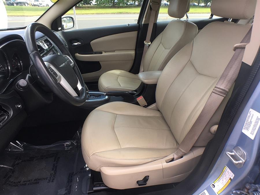 Used Chrysler 200 4dr Sdn Limited 2013 | Smart Buy Auto Sales, LLC. Wallingford, Connecticut Used Chrysler 200 4dr Sdn Limited 2013 | Smart Buy Auto Sales, LLC. Wallingford, Connecticut