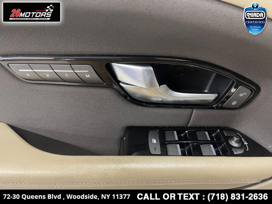 Used Land Rover Range Rover Evoque 5dr HB SE 2016 | 26 Motors Queens. Woodside, New York Used Land Rover Range Rover Evoque 5dr HB SE 2016 | 26 Motors Queens. Woodside, New York
