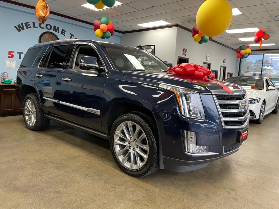 Used Cadillac Escalade 4WD 4dr Premium Luxury 2018 | 5 Towns Drive. Inwood, New York Used Cadillac Escalade 4WD 4dr Premium Luxury 2018 | 5 Towns Drive. Inwood, New York