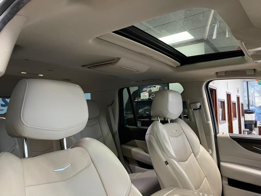 Used Cadillac Escalade 4WD 4dr Premium Luxury 2018 | 5 Towns Drive. Inwood, New York Used Cadillac Escalade 4WD 4dr Premium Luxury 2018 | 5 Towns Drive. Inwood, New York