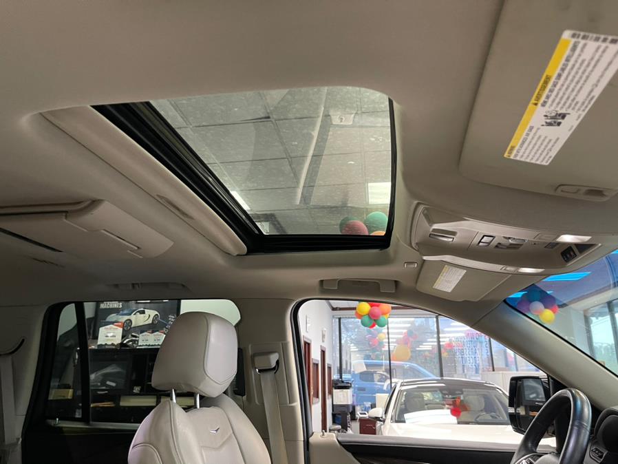 Used Cadillac Escalade 4WD 4dr Premium Luxury 2018 | 5 Towns Drive. Inwood, New York Used Cadillac Escalade 4WD 4dr Premium Luxury 2018 | 5 Towns Drive. Inwood, New York