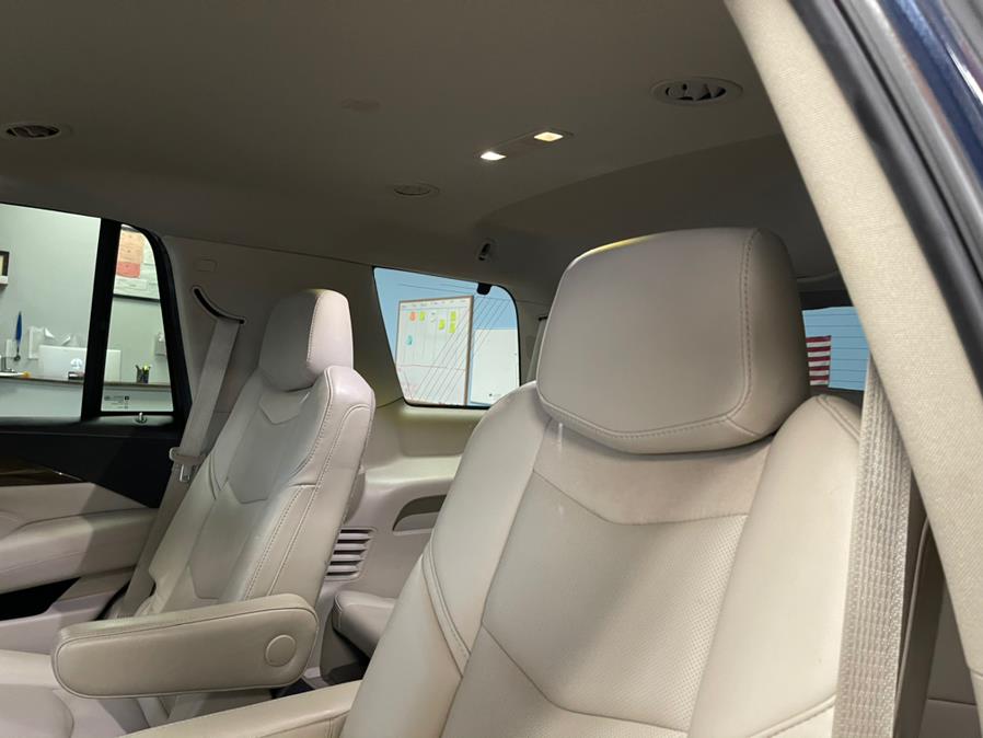 Used Cadillac Escalade 4WD 4dr Premium Luxury 2018 | 5 Towns Drive. Inwood, New York Used Cadillac Escalade 4WD 4dr Premium Luxury 2018 | 5 Towns Drive. Inwood, New York