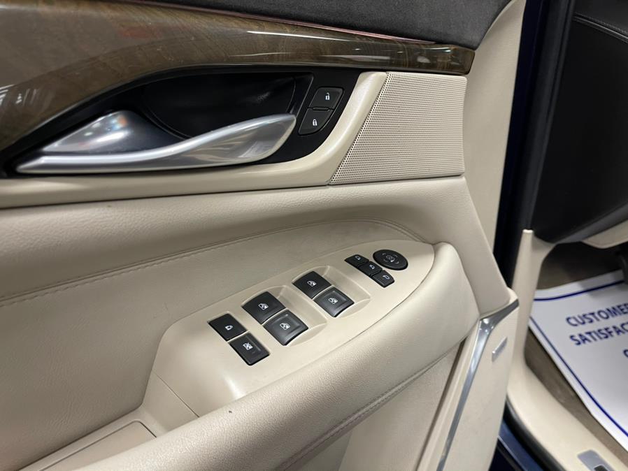 Used Cadillac Escalade 4WD 4dr Premium Luxury 2018 | 5 Towns Drive. Inwood, New York Used Cadillac Escalade 4WD 4dr Premium Luxury 2018 | 5 Towns Drive. Inwood, New York