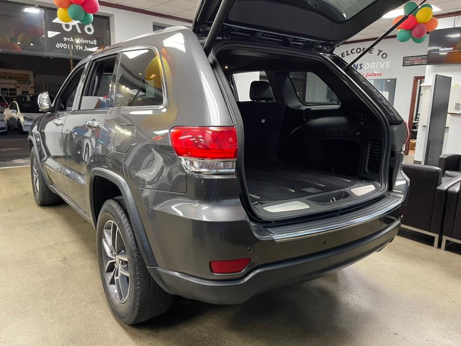 Used Jeep Grand Cherokee Limited 4x4 2017 | 5 Towns Drive. Inwood, New York Used Jeep Grand Cherokee Limited 4x4 2017 | 5 Towns Drive. Inwood, New York