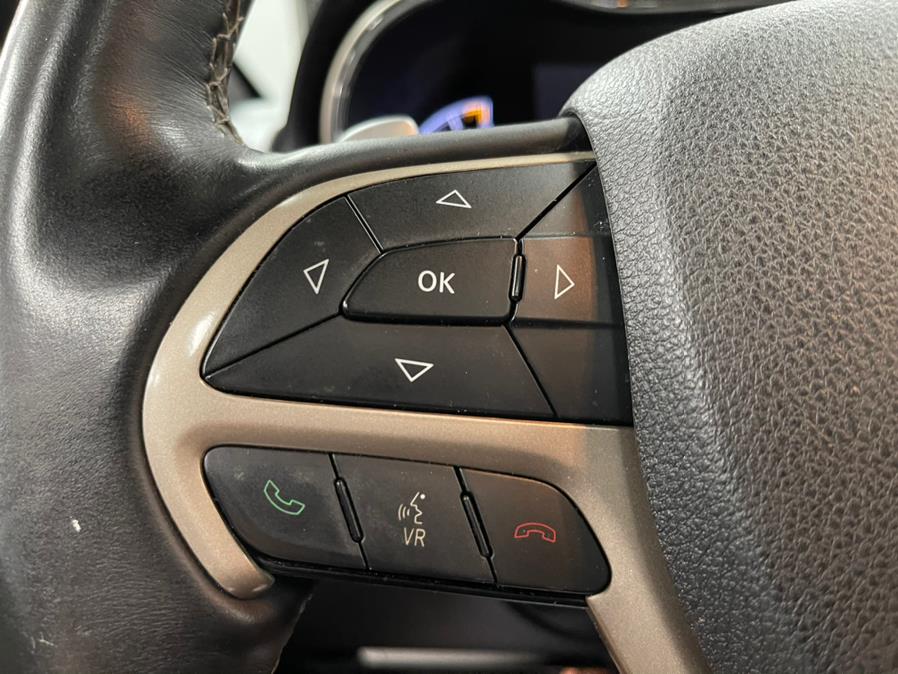 Used Jeep Grand Cherokee Limited 4x4 2017 | 5 Towns Drive. Inwood, New York Used Jeep Grand Cherokee Limited 4x4 2017 | 5 Towns Drive. Inwood, New York