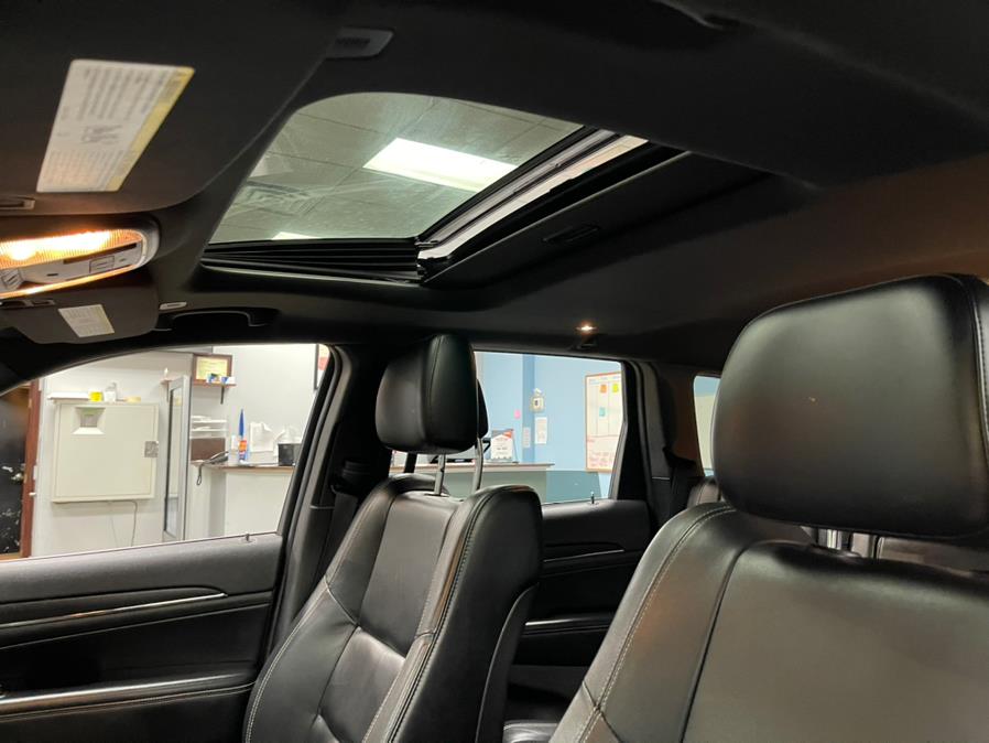 Used Jeep Grand Cherokee Limited 4x4 2017 | 5 Towns Drive. Inwood, New York Used Jeep Grand Cherokee Limited 4x4 2017 | 5 Towns Drive. Inwood, New York
