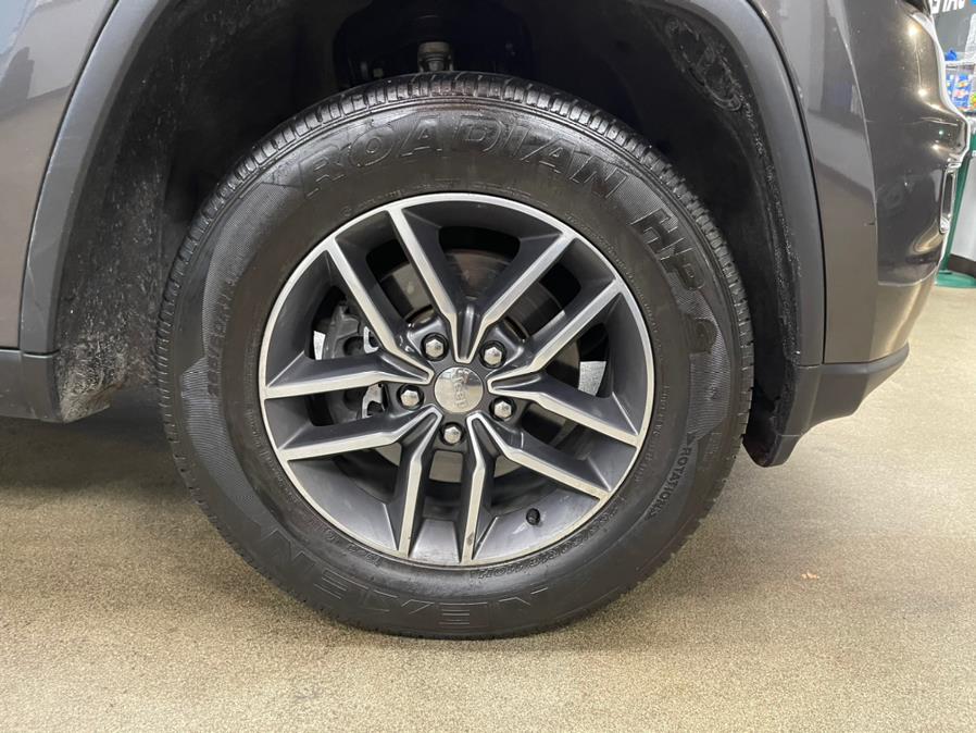 Used Jeep Grand Cherokee Limited 4x4 2017 | 5 Towns Drive. Inwood, New York Used Jeep Grand Cherokee Limited 4x4 2017 | 5 Towns Drive. Inwood, New York