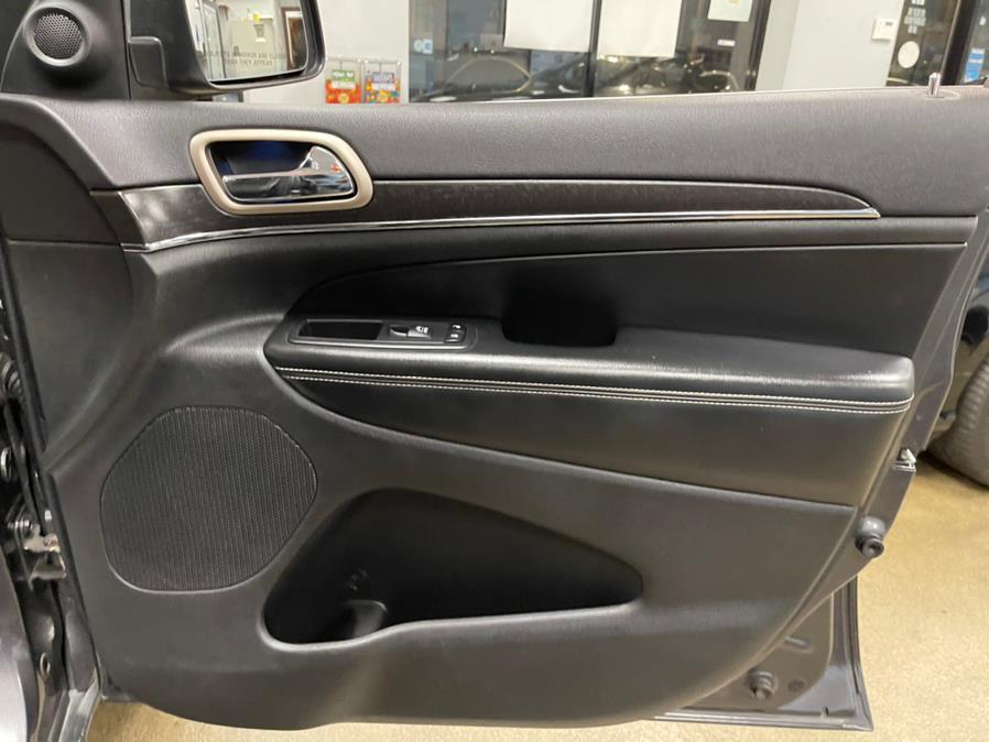 Used Jeep Grand Cherokee Limited 4x4 2017 | 5 Towns Drive. Inwood, New York Used Jeep Grand Cherokee Limited 4x4 2017 | 5 Towns Drive. Inwood, New York