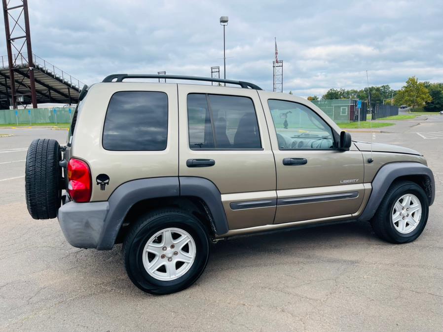 Used Jeep Liberty 4dr Sport 4WD 2004 | Supreme Automotive. New Britain, Connecticut Used Jeep Liberty 4dr Sport 4WD 2004 | Supreme Automotive. New Britain, Connecticut