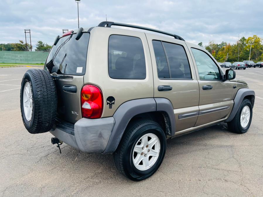 Used Jeep Liberty 4dr Sport 4WD 2004 | Supreme Automotive. New Britain, Connecticut Used Jeep Liberty 4dr Sport 4WD 2004 | Supreme Automotive. New Britain, Connecticut