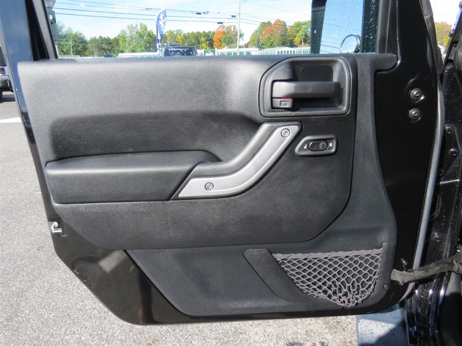 Used Jeep Wrangler Unlimited Sahara 4x4 4dr SUV 2015 | Lake City Exports Inc. Auburn, Maine Used Jeep Wrangler Unlimited Sahara 4x4 4dr SUV 2015 | Lake City Exports Inc. Auburn, Maine