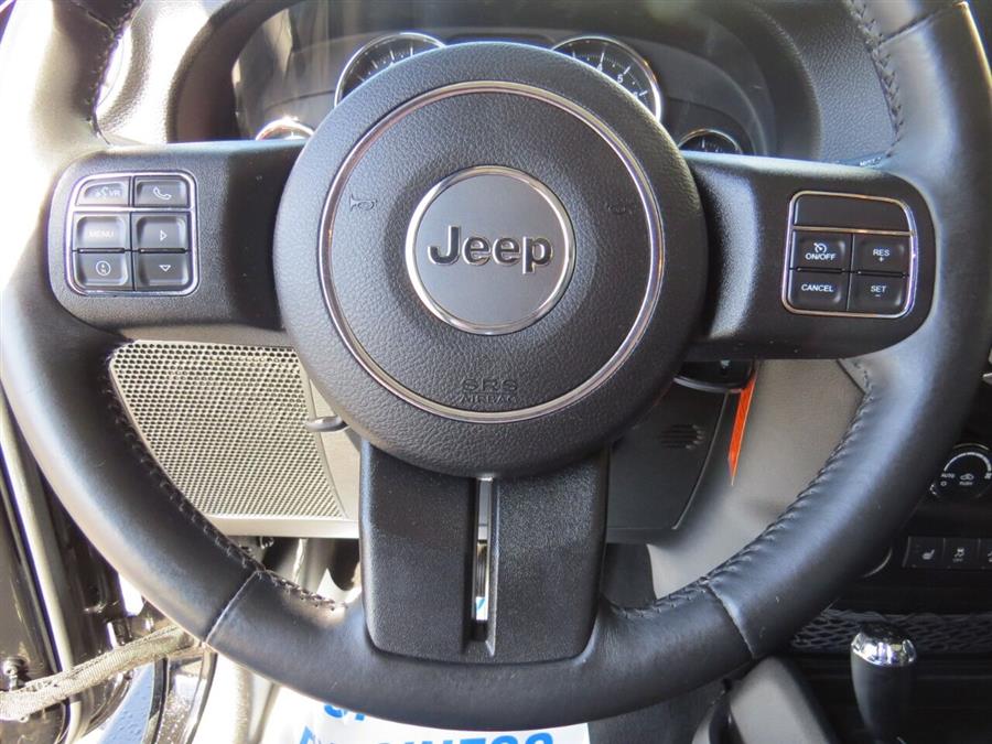Used Jeep Wrangler Unlimited Sahara 4x4 4dr SUV 2015 | Lake City Exports Inc. Auburn, Maine Used Jeep Wrangler Unlimited Sahara 4x4 4dr SUV 2015 | Lake City Exports Inc. Auburn, Maine