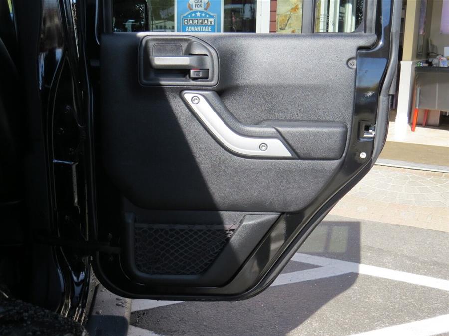 Used Jeep Wrangler Unlimited Sahara 4x4 4dr SUV 2015 | Lake City Exports Inc. Auburn, Maine Used Jeep Wrangler Unlimited Sahara 4x4 4dr SUV 2015 | Lake City Exports Inc. Auburn, Maine
